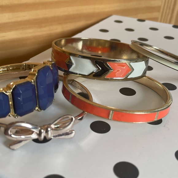 Bundle of mixed bangles bracelets summervibe 5 total - Picture 9 of 10